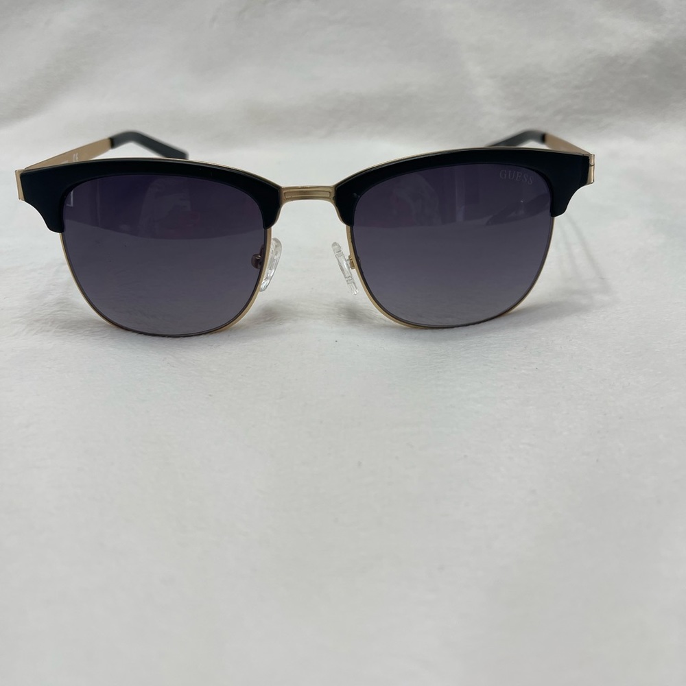 guess sunglasses.